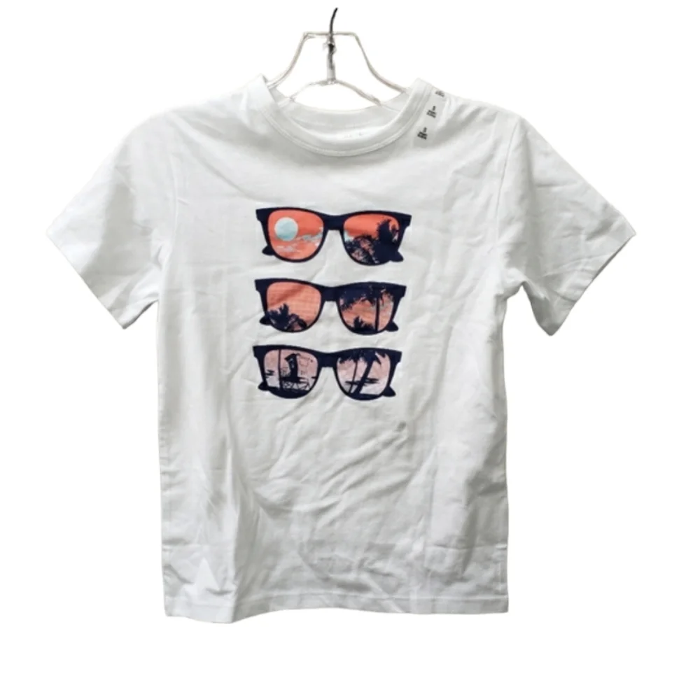 NWT Place Sunglasses Graphic Tee